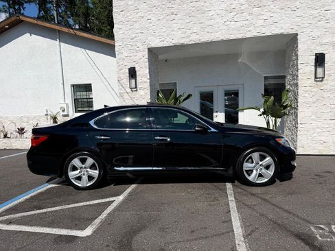 Used 2012 Lexus LS 460 w/ Luxury Value Edition RWD image 17