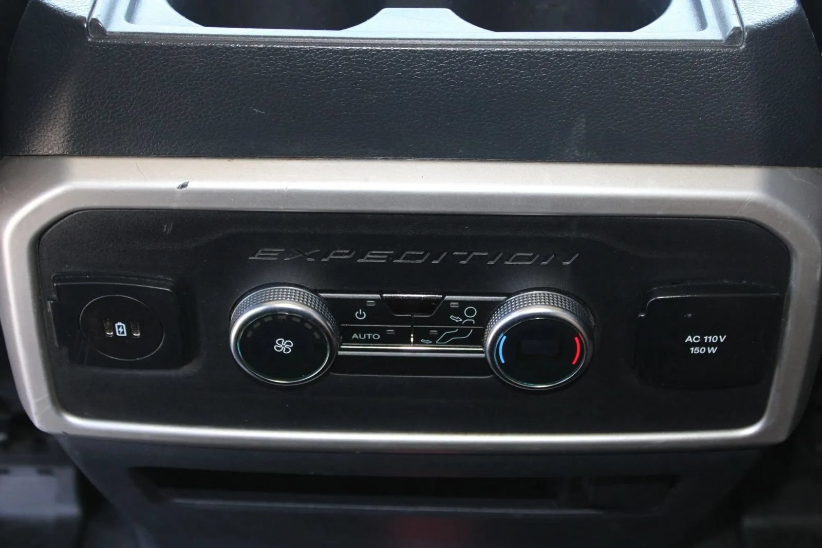 Used 2024 Ford Expedition Max XLT RWD image 26