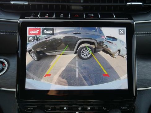 New 2025 Jeep Grand Cherokee Overland w/ Adv Protech Group III image 9