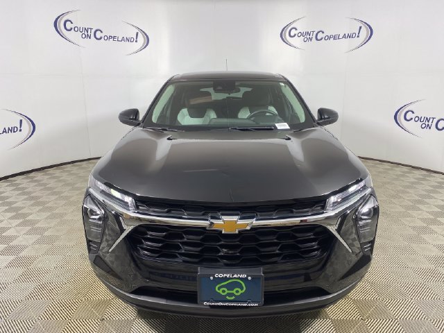 Used 2024 Chevrolet Trax LS w/ LS Convenience Package FWD image 10