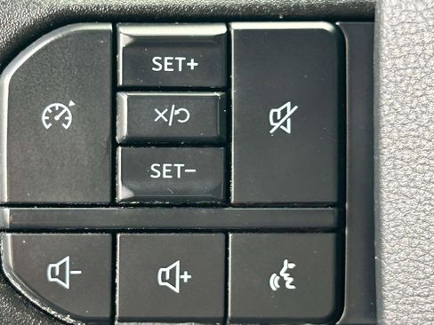 Used 2025 Ford F250 XLT image 20