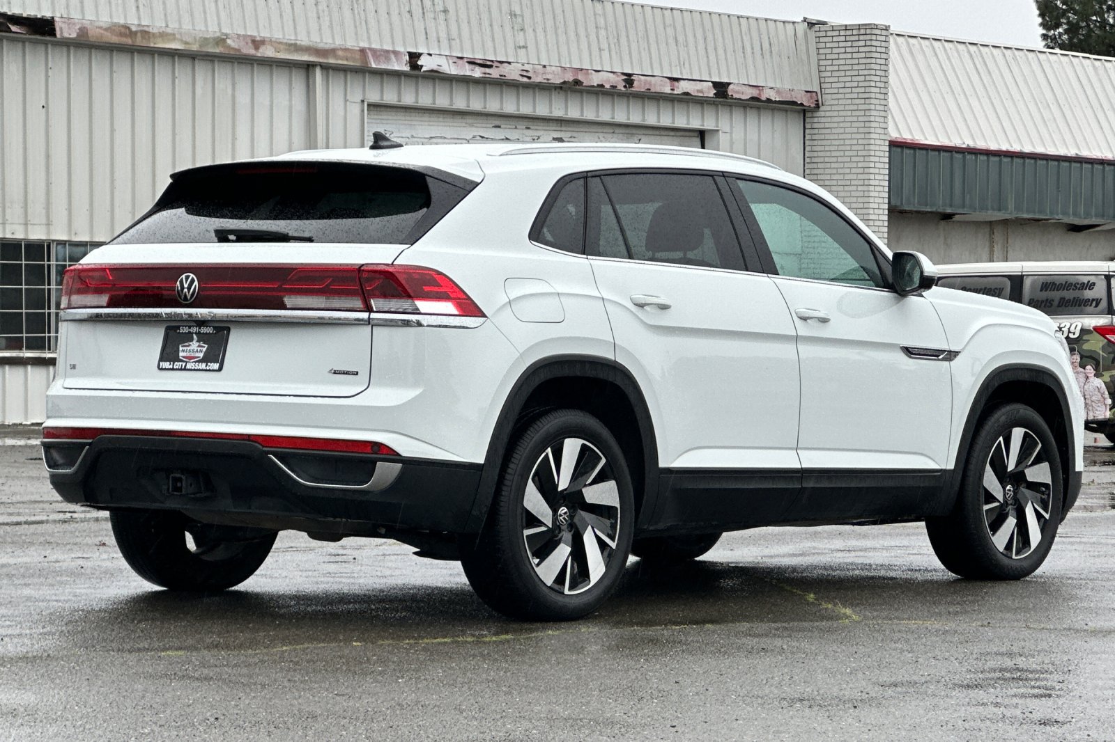 Used 2024 Volkswagen Atlas Cross Sport SE AWD/4WD image 5