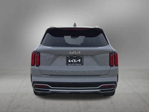 Certified 2022 Kia Sorento SX image 11