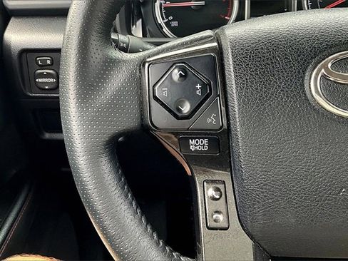 Used 2024 Toyota 4Runner TRD Off-Road image 18