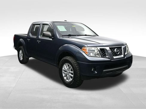 Used 2016 Nissan Frontier SV w/ SV Value Truck Package AWD/4WD image 7