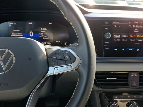 Certified 2023 Volkswagen Taos SE image 21