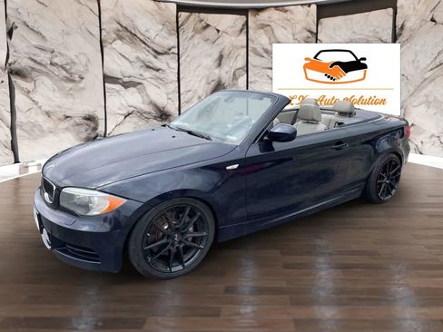 Used 2013 BMW 135i Convertible RWD image 2