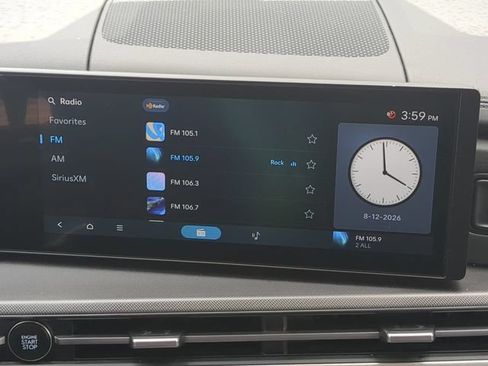 Used 2025 Hyundai Santa Fe SEL FWD image 21