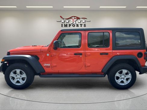 Used 2019 Jeep Wrangler Unlimited Sport S AWD/4WD image 2