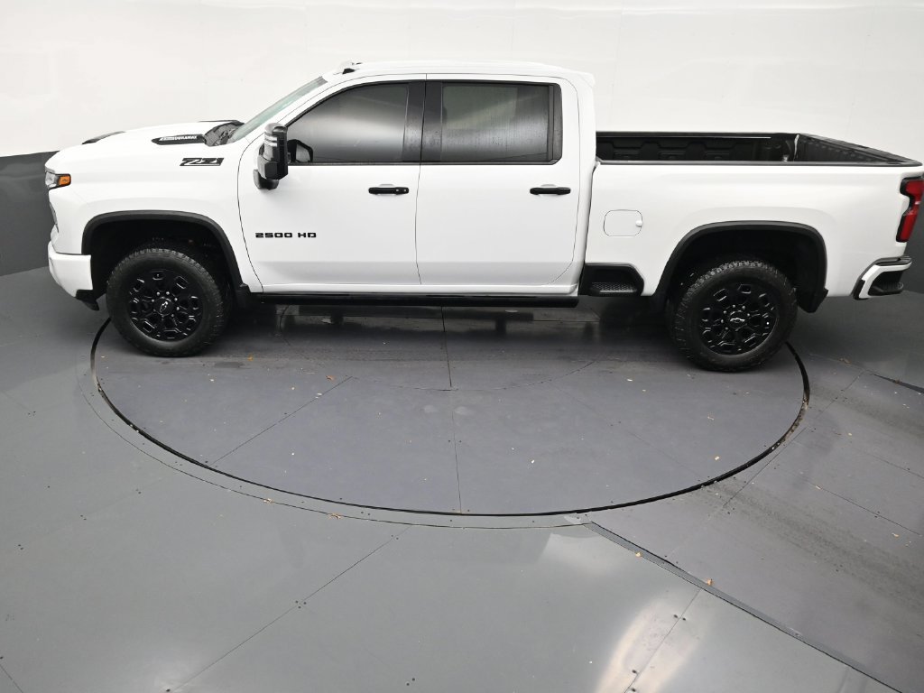 Used 2024 Chevrolet Silverado 2500 LTZ w/ LTZ Plus Package AWD/4WD image 13