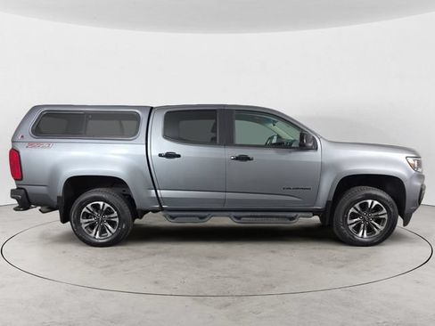 Certified 2022 Chevrolet Colorado Z71 w/ LPO, Tonneau and Step Package AWD/4WD image 4