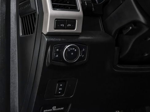 Used 2020 Ford F250 Lariat image 31