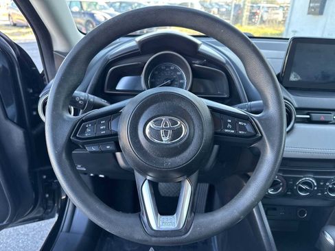 Used 2019 Toyota Yaris LE image 21