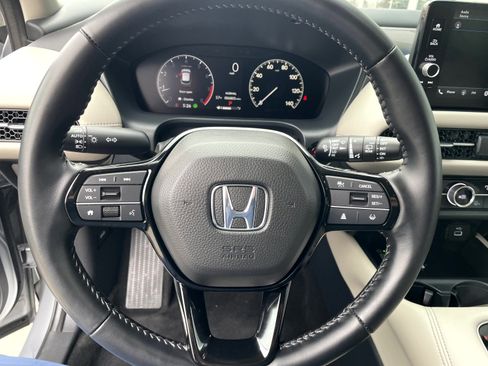 Used 2025 Honda HR-V EX-L image 14