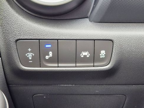 Used 2021 Hyundai Kona SEL Plus AWD/4WD image 12