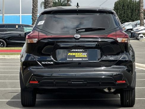 Used 2023 Nissan Kicks S image 5