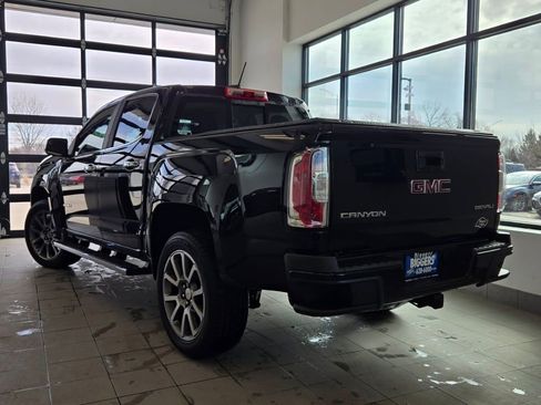 Used 2019 GMC Canyon Denali image 12
