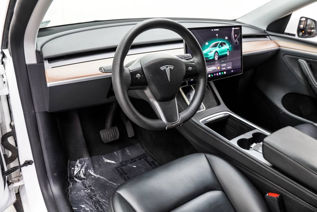 Used 2023 Tesla Model Y Long Range AWD/4WD image 4