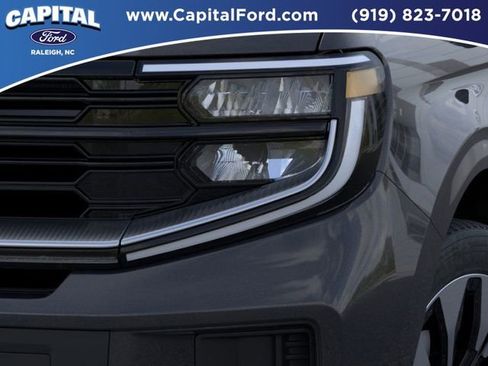 New 2026 Ford Expedition Platinum w/ Driver's Package image 18