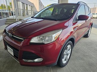Used 2016 Ford Escape SE w/ Equipment Group 201A image 1