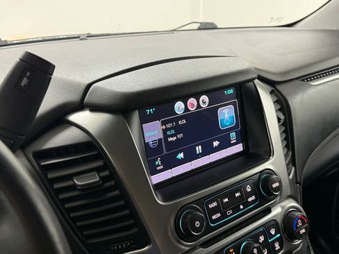 Used 2015 Chevrolet Suburban LT image 28