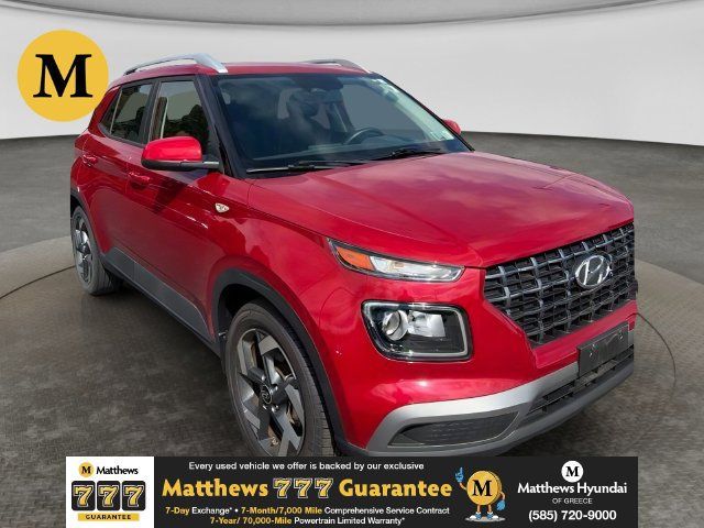 Used 2023 Hyundai Venue SEL FWD image 1