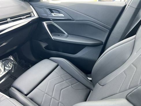 Certified 2025 BMW X2 xDrive28i image 13