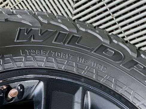 Used 2023 Jeep Gladiator Mojave w/ Cold Weather Group image 33