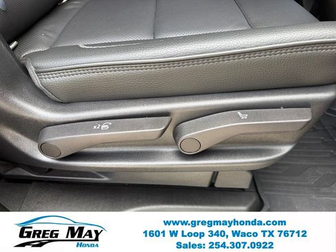Used 2022 GMC Yukon Denali RWD image 33