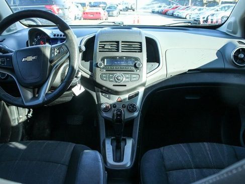 Used 2012 Chevrolet Sonic LT image 16