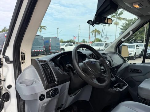 Used 2018 Ford Transit 350 XL RWD image 14