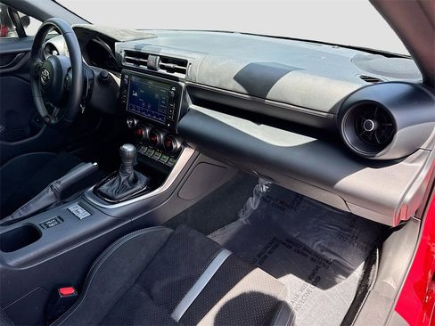 Used 2023 Toyota GR86 Premium image 27