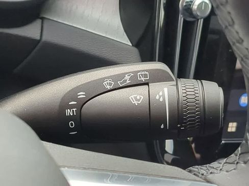 New 2026 Volvo XC40 B5 Plus w/ Climate Package AWD/4WD image 24