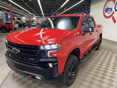 Used 2019 Chevrolet Silverado 1500 LT Trail Boss image 3