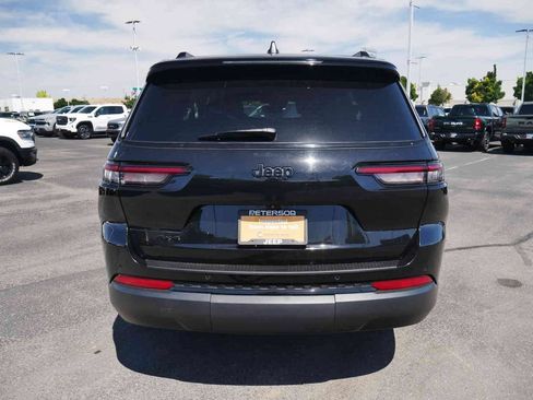 Certified 2023 Jeep Grand Cherokee L Laredo AWD/4WD image 18