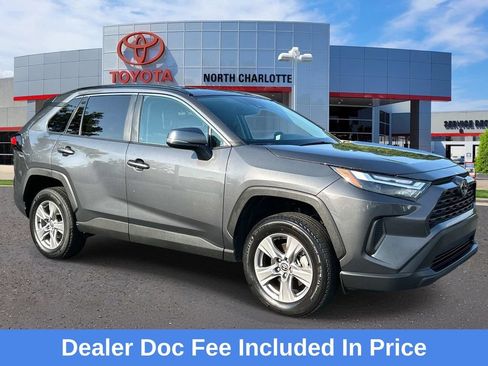 Used 2025 Toyota RAV4 XLE FWD image 1