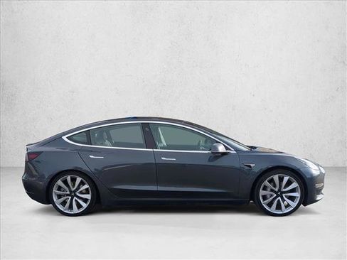 Used 2017 Tesla Model 3 Long Range image 4
