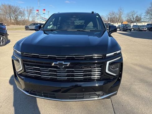 Used 2025 Chevrolet Tahoe High Country image 8