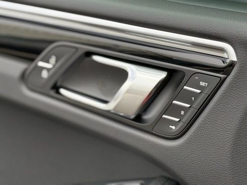 New 2026 Porsche Macan AWD/4WD image 15