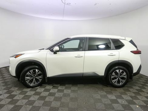 Used 2023 Nissan Rogue SV w/ SV Premium B Package AWD/4WD image 6