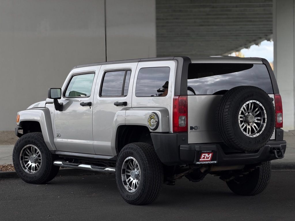 Used 2007 HUMMER H3 AWD/4WD image 5