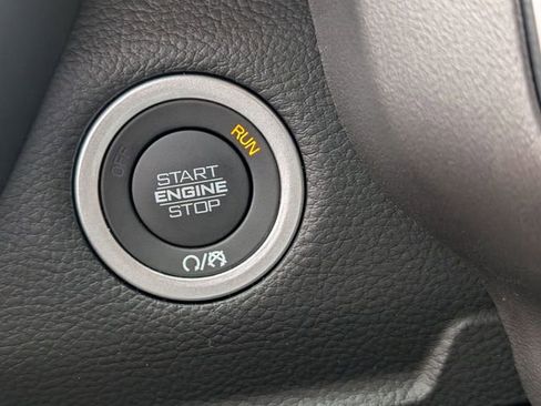 New 2026 RAM 1500 4x4 Crew Cab image 20