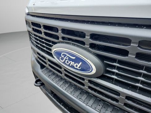 New 2026 Ford F250 XL w/ F-250 >10K GVWR Package image 22