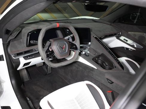 Used 2023 Chevrolet Corvette Stingray Premium Cpe w/ Z51 Performance Package image 5