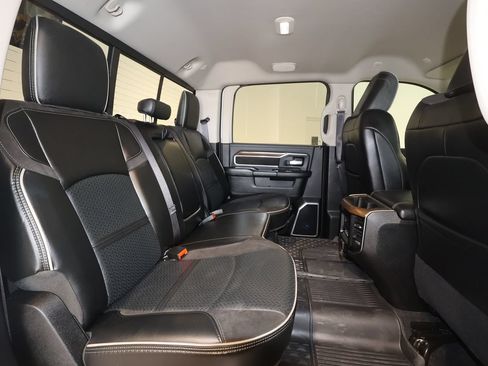 Used 2024 RAM 3500 Laramie w/ Towing Technology Group AWD/4WD image 25