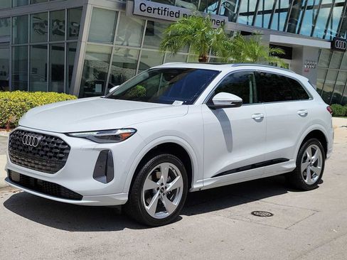 Certified 2025 Audi Q5 Premium Plus w/ Premium Plus AWD/4WD image 4