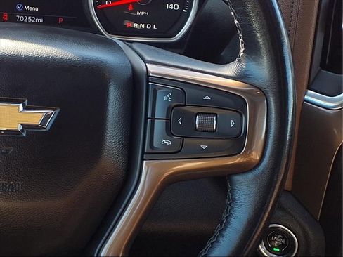 Used 2022 Chevrolet Silverado 1500 High Country w/ Technology Package AWD/4WD image 6