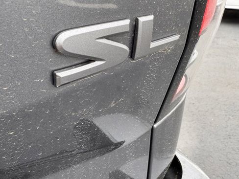 Used 2024 Nissan Frontier SL w/ Technology Package image 9