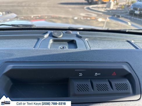 New 2025 Ford Bronco Outer Banks AWD/4WD image 68