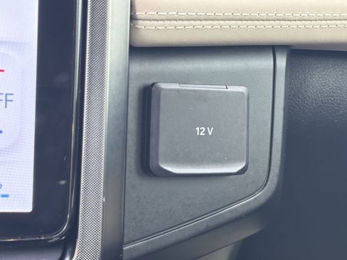 Used 2022 Ford Expedition Max Platinum AWD/4WD image 28